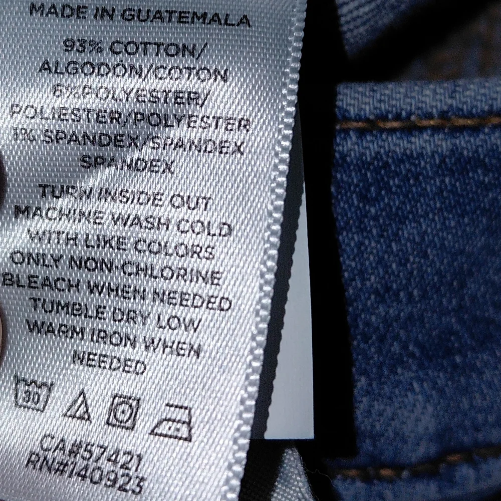 LOFT The Skinny Jeans Size 31/12 Petite | Blue Raw Hem Denim